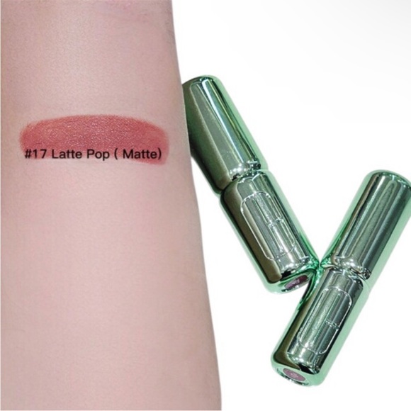 BNIB Clinique Pop Lipstick - Latte Pop - Picture 4 of 6